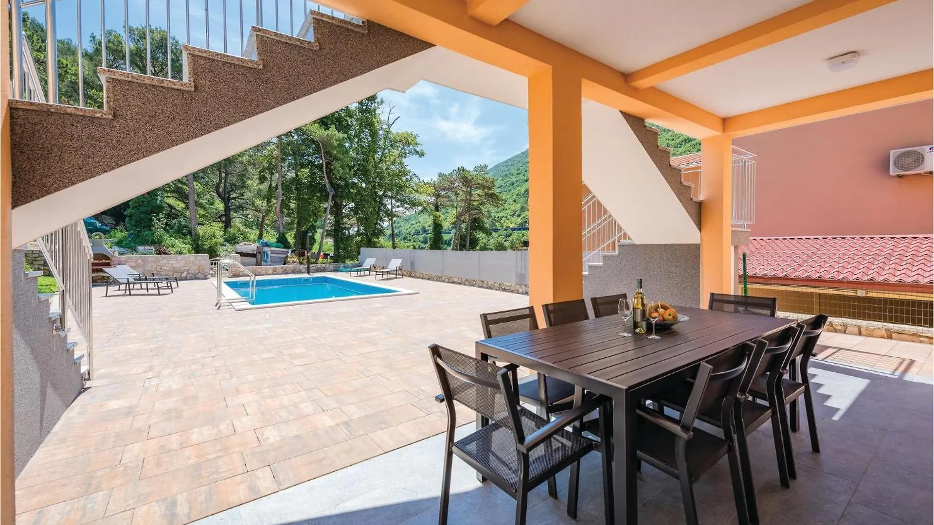 3 Bedroom Amazing Home In Plomin 0*,